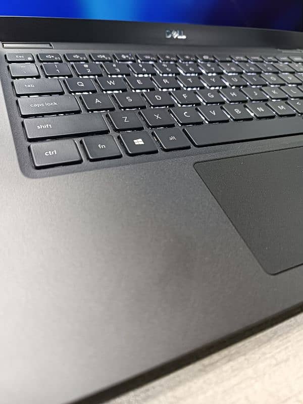 DELL Latitude 7310 9