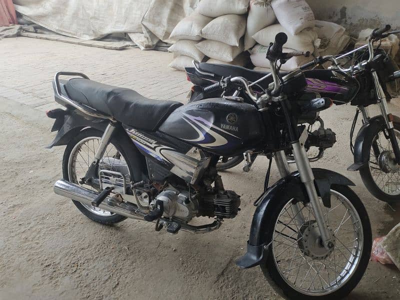 Yamaha Janoon 2011 Model Genion 5