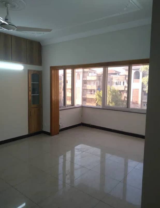 G-11/4 PHA C-Type Fully Renovated Tile Floor Flat For Rent 2