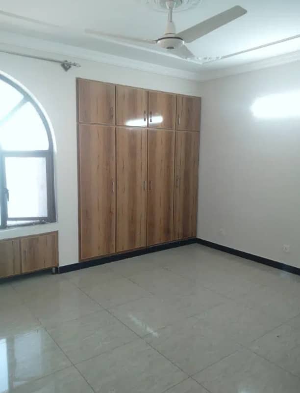 G-11/4 PHA C-Type Fully Renovated Tile Floor Flat For Rent 15