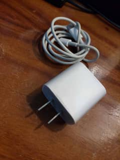 IPhone 20 watt Adaptor original