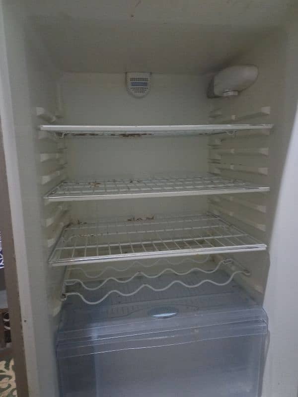 370 liter fridge for sale 1