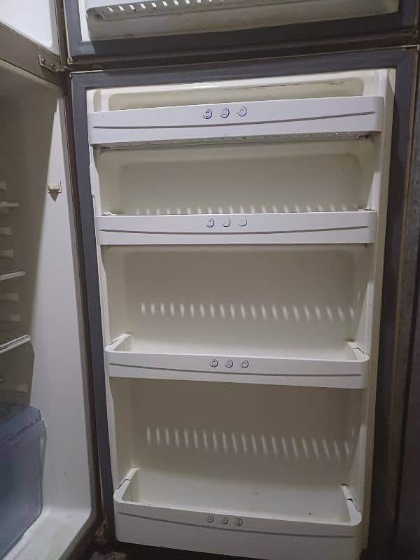 370 liter fridge for sale 5