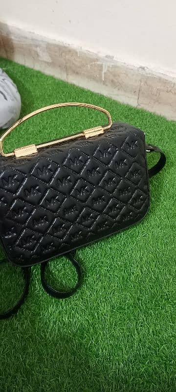 shoulder bag New condition 2