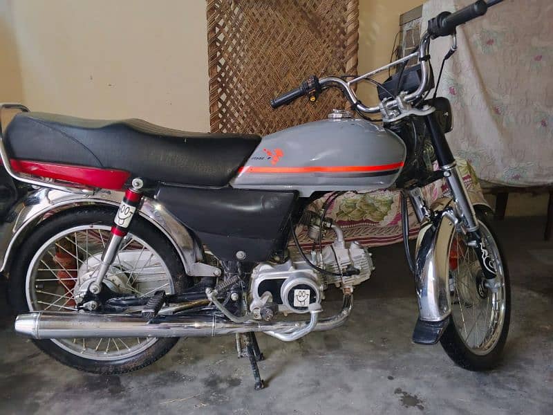 Honda CD70 3