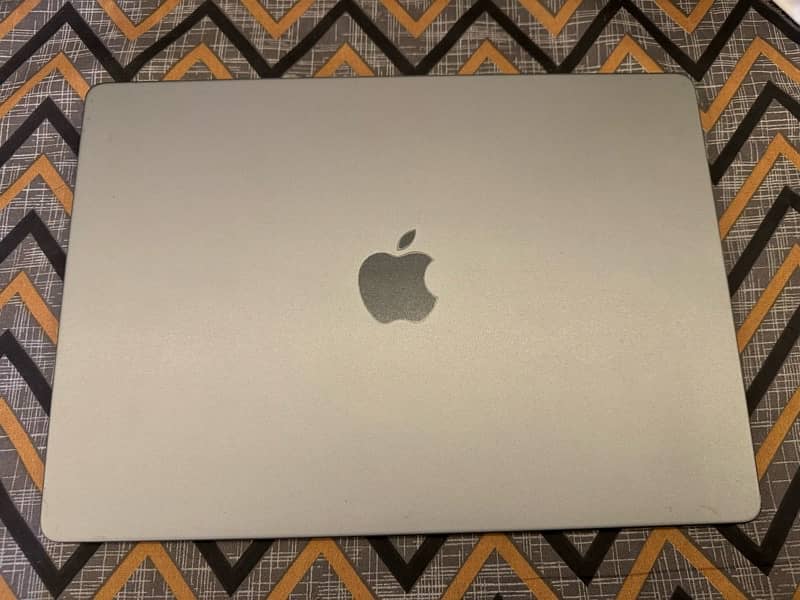 Apple macbook pro 14 inch 2021 1