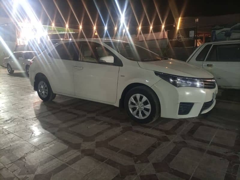 Toyota Corolla GLI 2015 Low Price 3