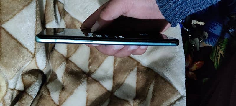 one plus 8 pro with 10/10 condition 1