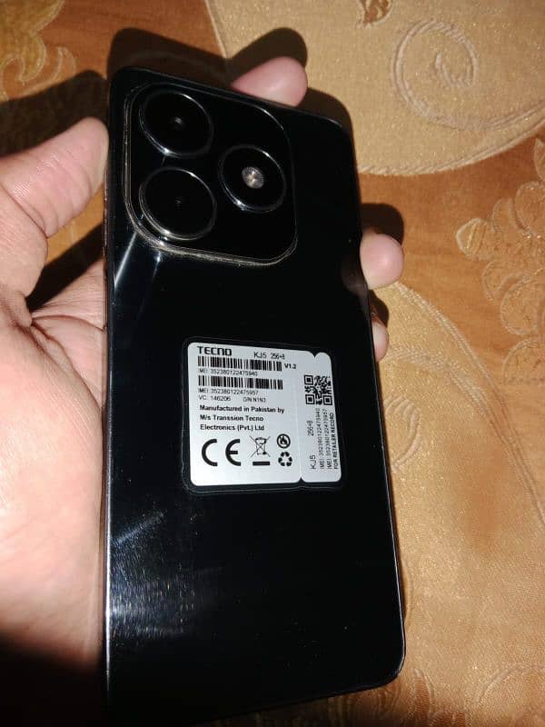 Tecno spark 20 8/256 2