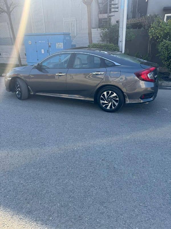 Honda Civic Turbo 1.5 2017 10