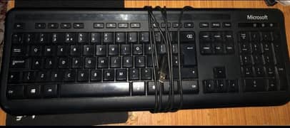 1 keyboard and 2 mouse teno cheezien working mei ha