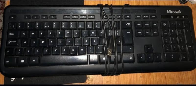 1 keyboard and 2 mouse teno cheezien working mei ha 0