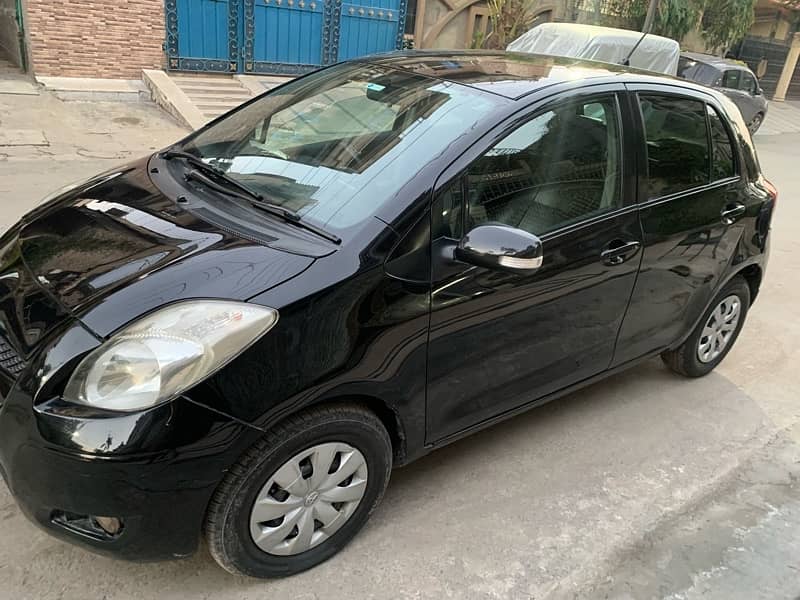 Toyota Vitz 2009 (1000cc) 2