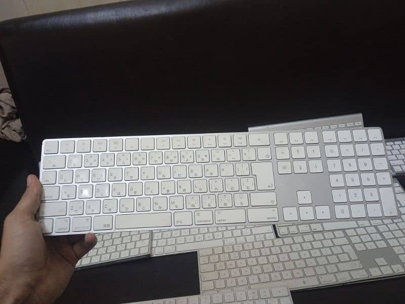 Apple Magic 2 Keyboard With Numpad In Black colour - Rechargeable 10