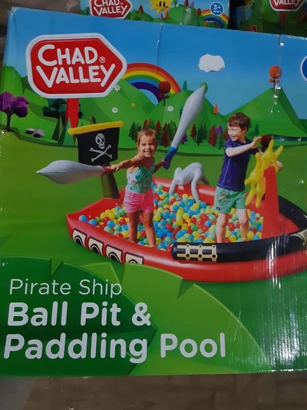 ball pit and paddling pool 0