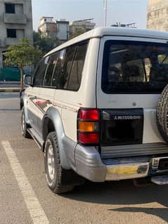 Mitsubishi Pajero 1994