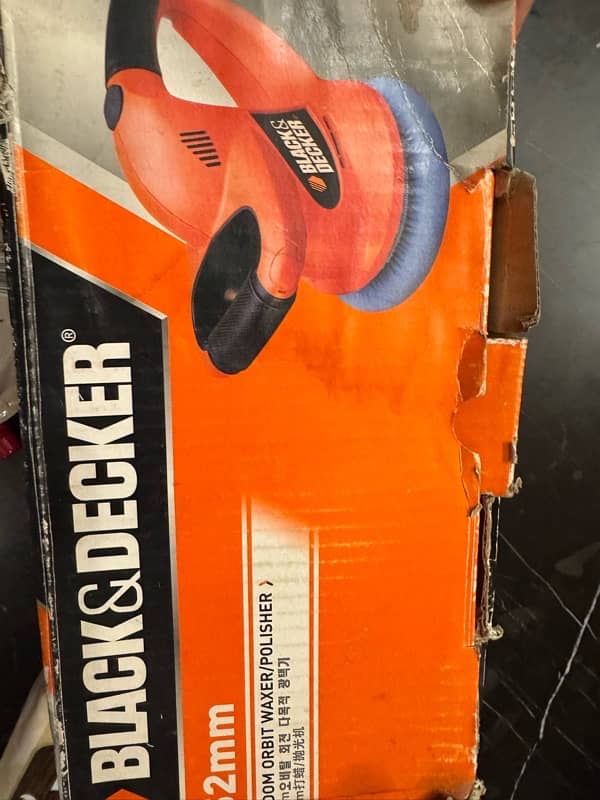 Black & Decker - car polisher 3