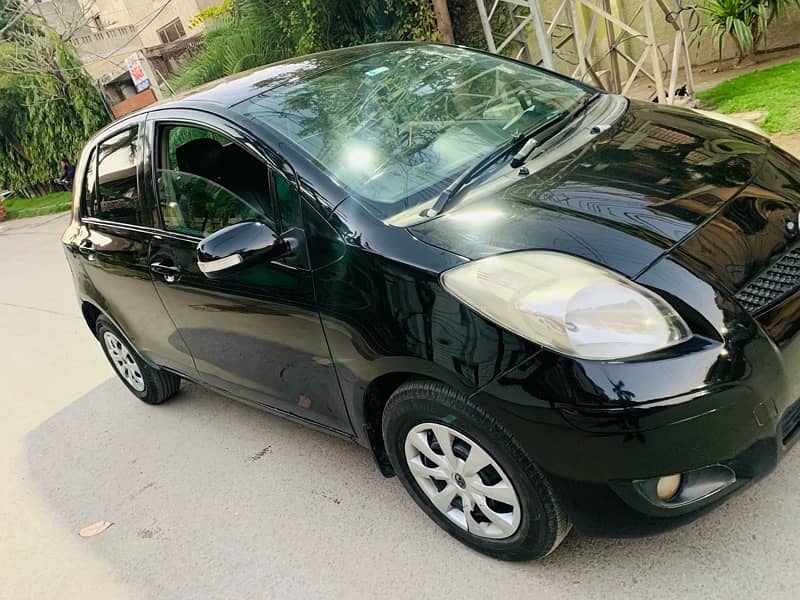 Toyota Vitz 2009 (1000cc) 6