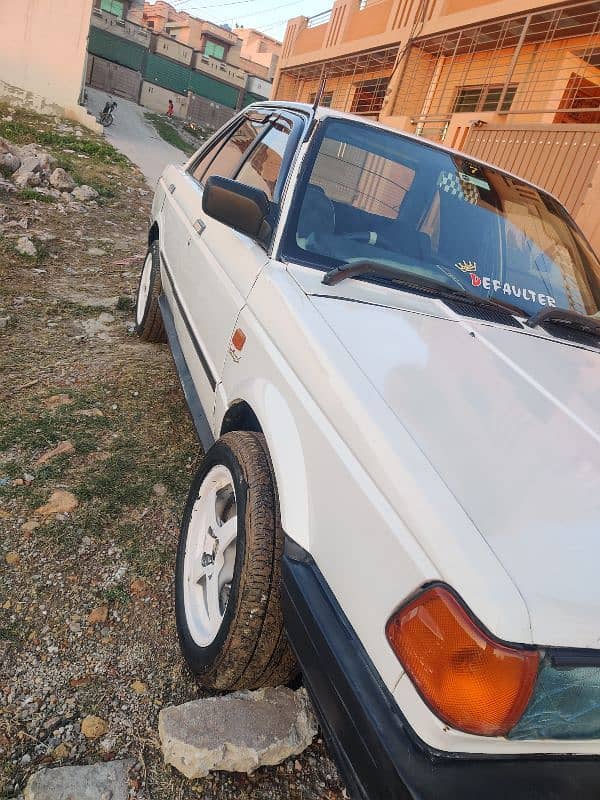 Nissan Sunny 1990 1