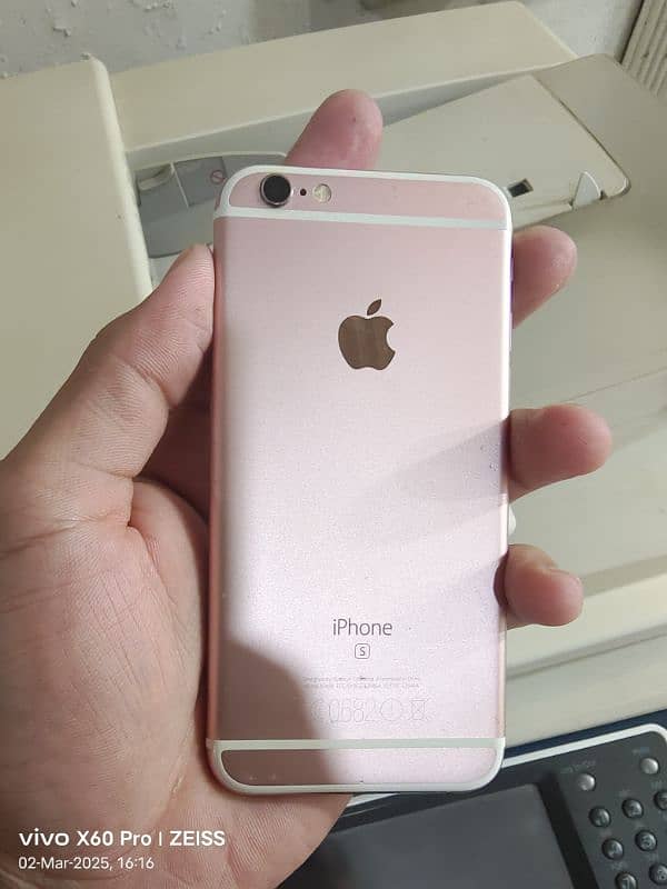 iPhone 6s 64 gb pta approved 1