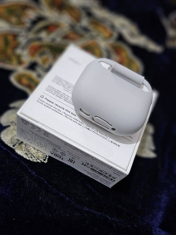 Apple AirPods 4 1