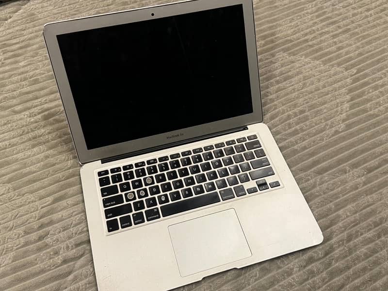 Macbook Air 2017 13-inch 0