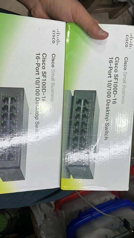 Cisco 16-Ports Switch 100Mbps 5