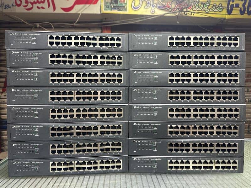 TP-Link Gigabit Switch 24 and 16 Ports Available 4