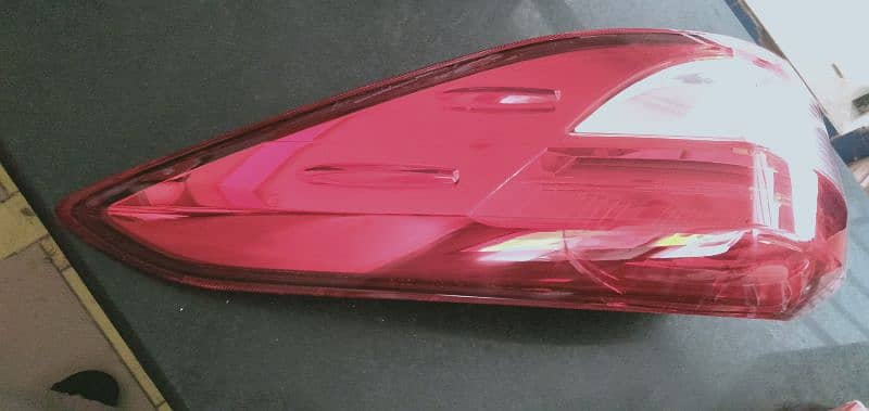 Toyota Yaris back light Left side 2