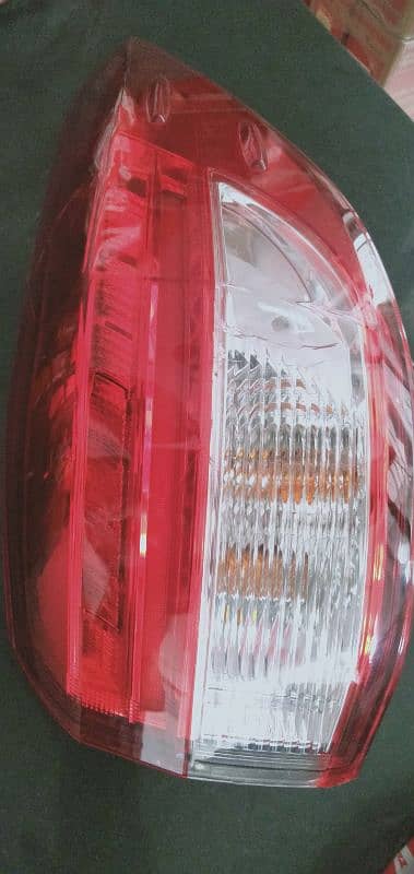 Toyota Yaris back light Left side 3