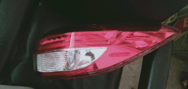 Toyota Yaris back light Left side 6