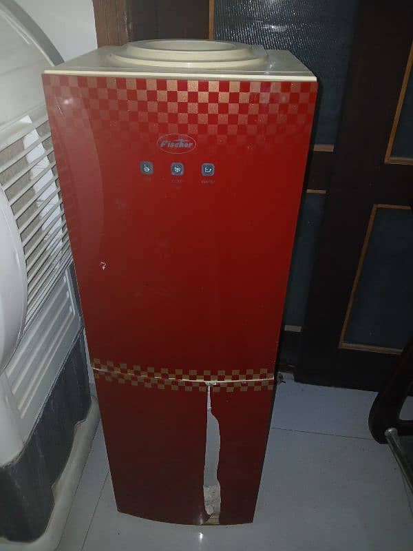 Water Dispensor For Sale Neat Condition 0