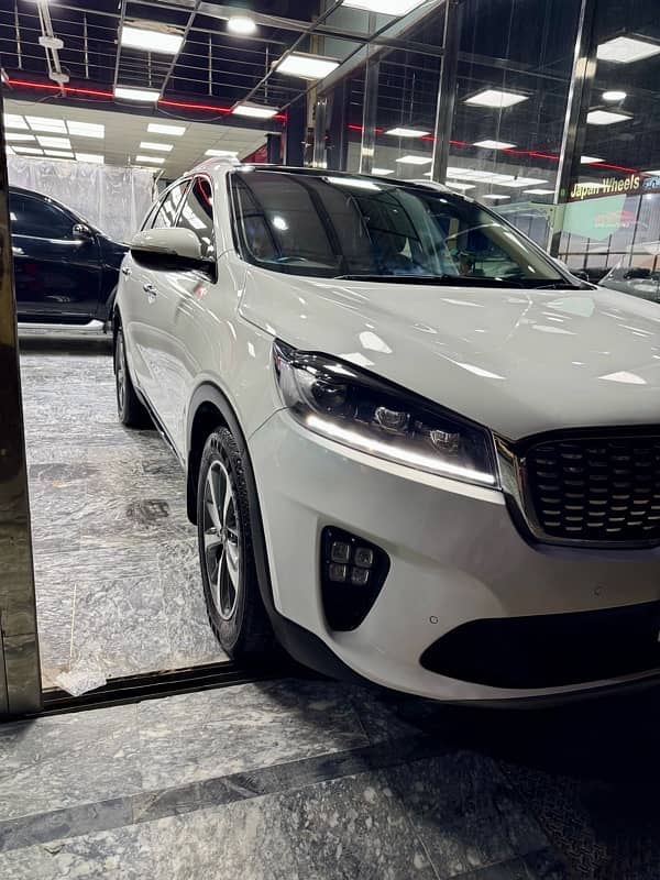 KIA Sorento 2022 4