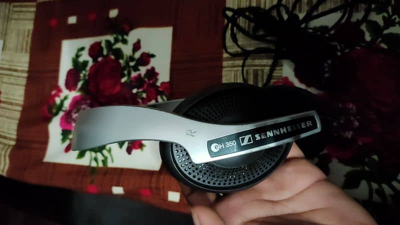 Sennheiser HD 350 Studio Monitoring Headphones 2