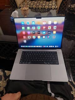 macbook pro m2 16inch