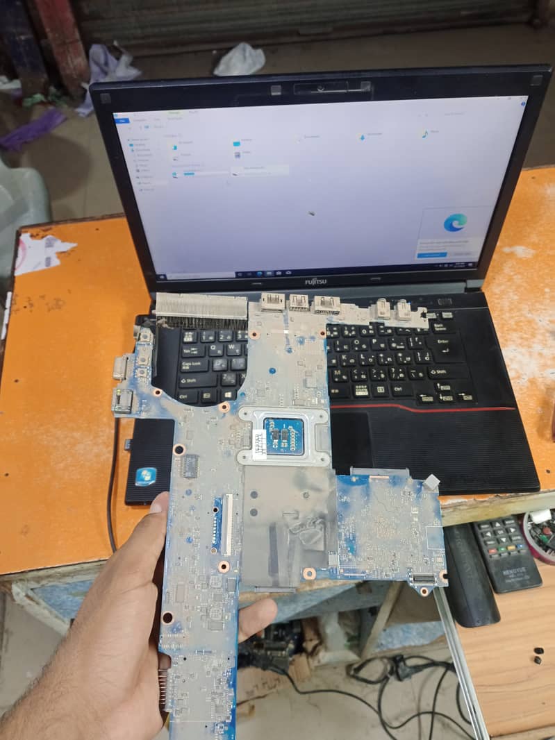 Professional Laptop Repairing – Home Service Available! 3