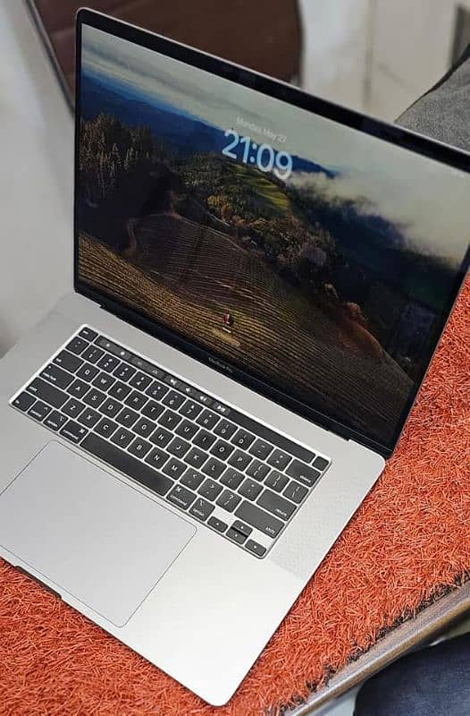 MacBook pro i9 16Inch Core for sale 1