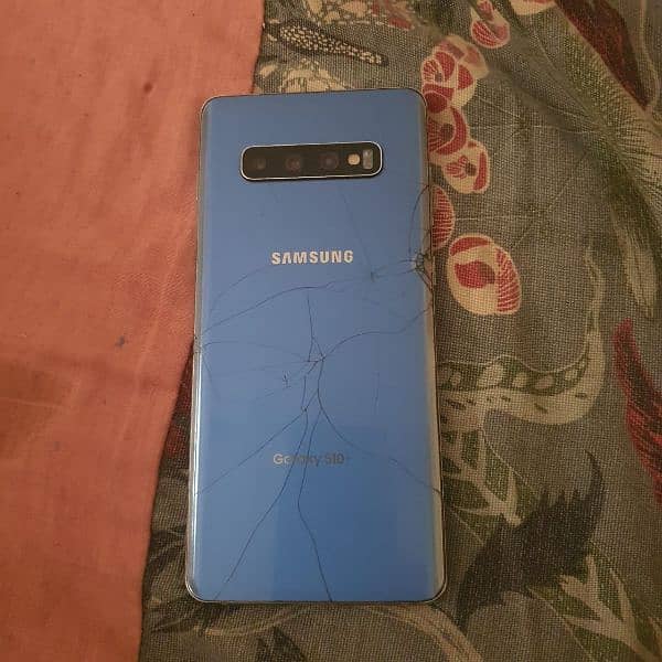 Samsung galaxy S10 plus 8 128 7