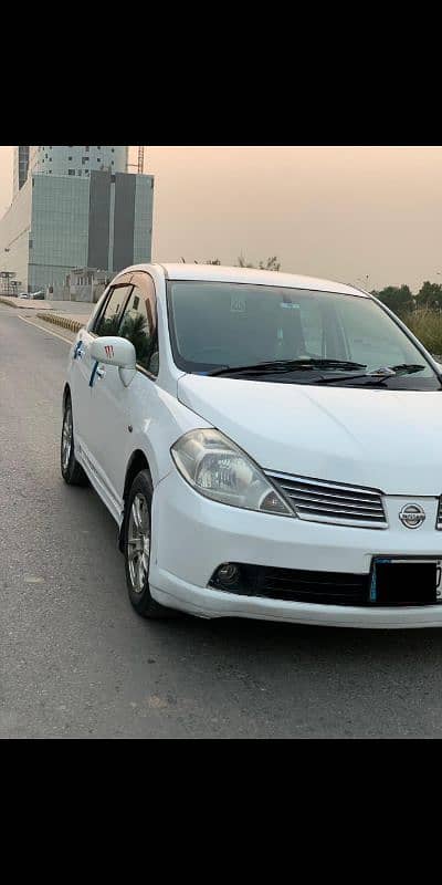 Nissan Tiida 2007 3