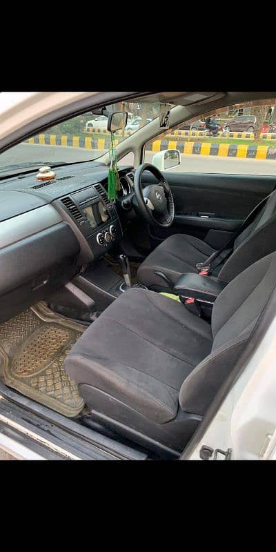 Nissan Tiida 2007 4