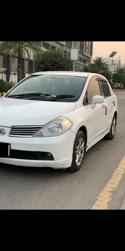 Nissan Tiida 2007 7