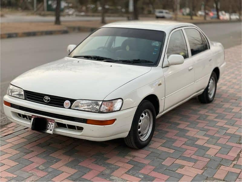 Toyota Corolla XE 1999 1