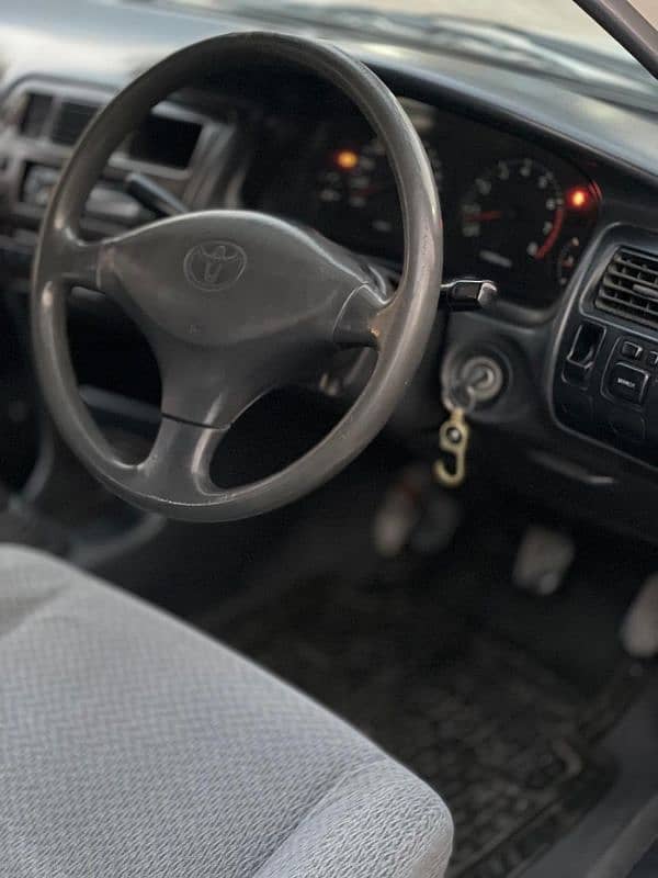 Toyota Corolla XE 1999 10