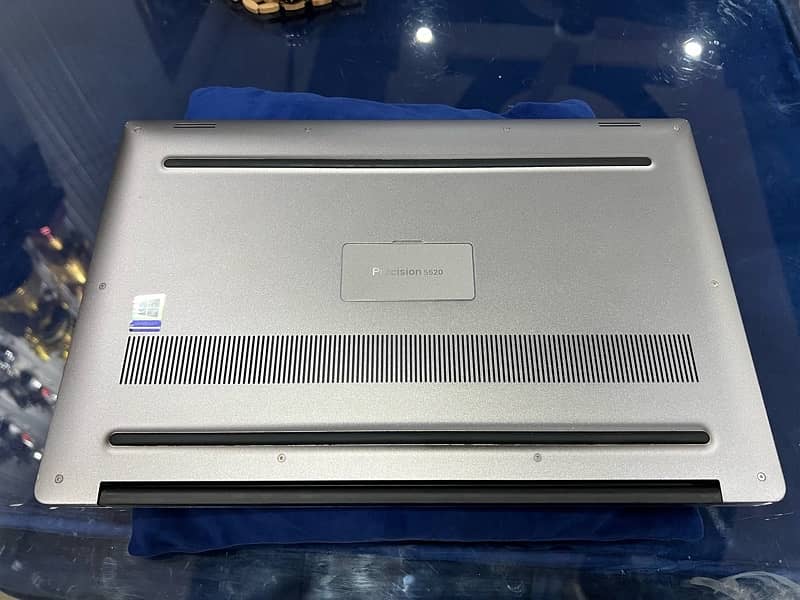 Dell Precision 5520 4gb Nvidia GPU Dedicated 1