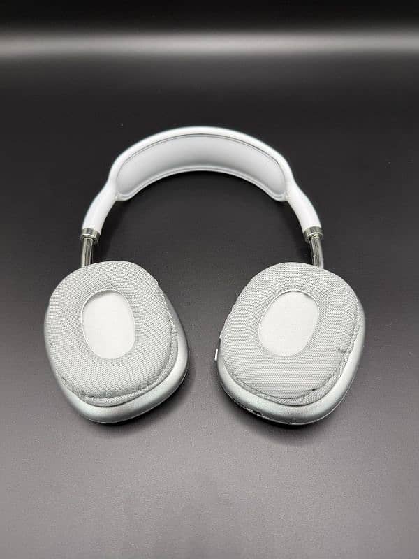 P9 HEADPHONES Used For All_Day Comfort contact us: 03369615702 details 5