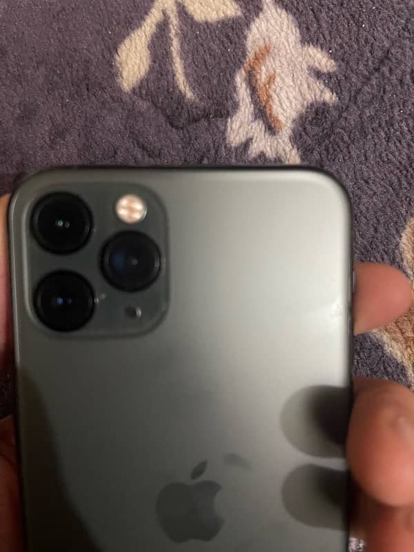 I phone 11 pro (non PTA) 256 gb 4