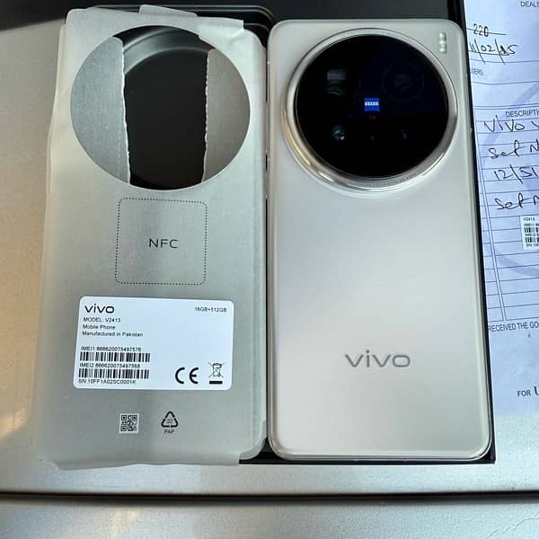 Vivo x200 pro,  10/10, with Gift box & accessories packed 2