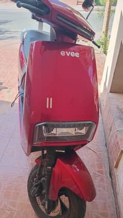 Electric scooty evee