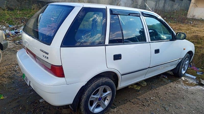 Suzuki Cultus 2004 4