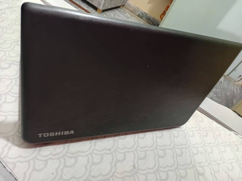 toshiba 4 gb 500 hard disk core i3 seal pack 10by 10 condition 3